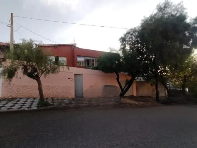 Casa Residencial ou Comercial à venda - Jardim Emília-Jardim Faculdade- Sorocaba/SP