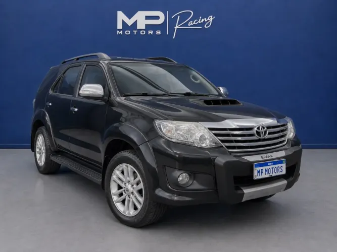 Toyota Hilux SW4 SRV D4-d 4X4 3.0 TDI Dies. AUT 2012