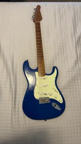 guitarra benson stratocaster azul