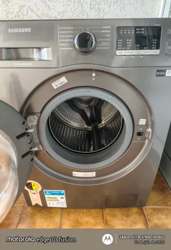 Máquina Samsung lava e seca