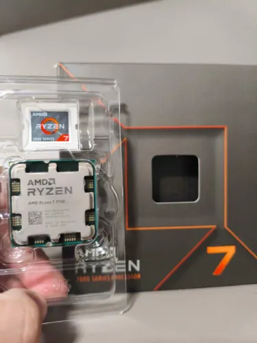 Processador R7 7700 - GAMER (Cooler nunca usado e caixa inclusos)