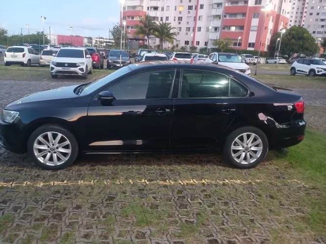Volkswagen Jetta Comfortline 2.0 T.flex 8V 4P Tipt. 2013