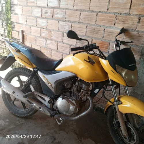 Moto Titan 150