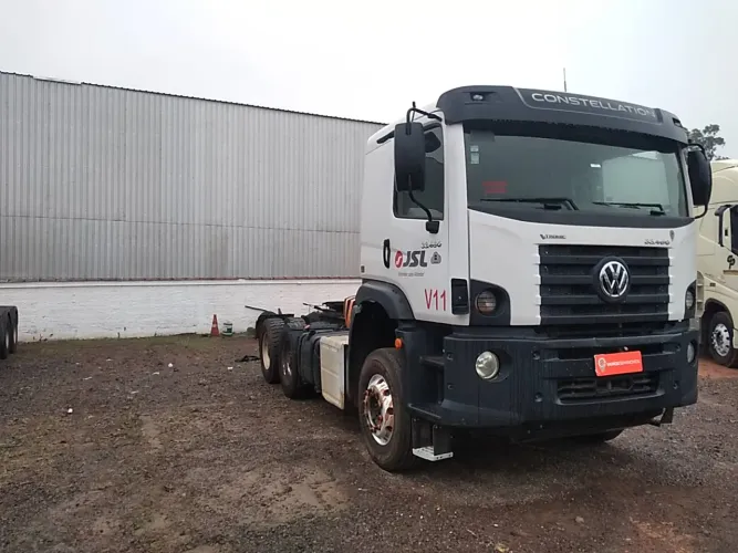 Volkswagen 33.460 33.460 Constellation 6x4 2p (diesel)(E5) 2021/2022 Vamos Seminovos Regen