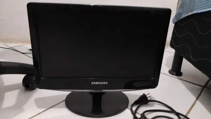 Monitor Samsung SyncMaster B1630