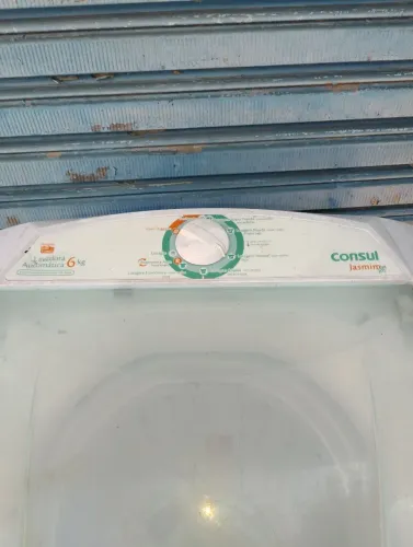 Vendo uma máquina de lavar roupa