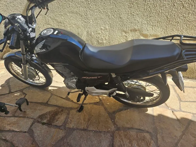 Moto semi nova