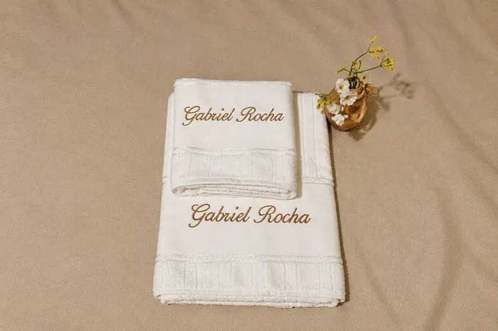 KIT TOALHA DE BANHO E ROSTO PERSONALIZADA