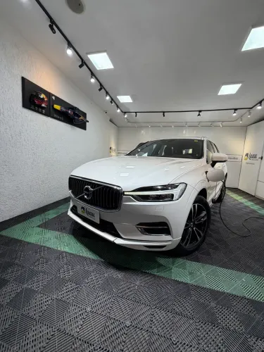 Volvo XC-60 XC 60 T-8 Híbrido Momentum 2.0 5P 2021