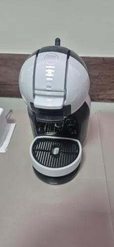 Nescafé Dolce Gusto Mini Me (nas cores branco e preto),
