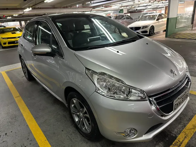 Peugeot 208 Griffe 1.6 Flex 16V 5P Aut. 2015