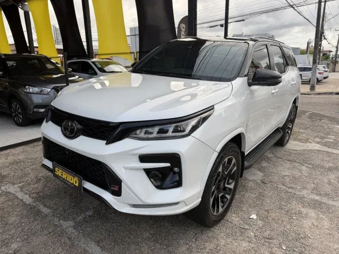 Toyota Hilux SW4 4X4 2.8 Diesel 2023