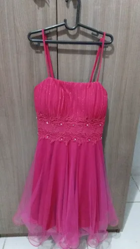 Vendo vestido de festa rosa semi novo