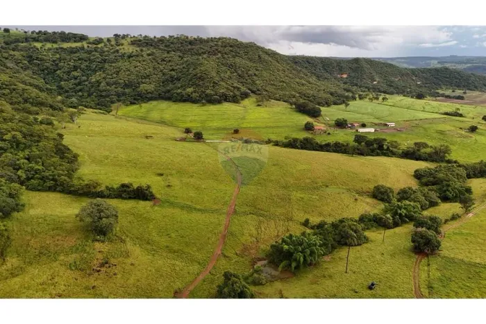 Sítio à venda | Região de Rifaina e Pedregulho | 60 ha | Estrutura completa | Ativo com ág