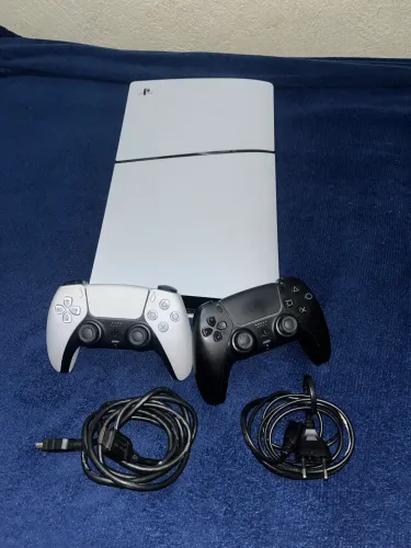 Vendo Ps5 Slim com 1TB