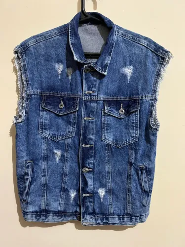 Colete jeans feminino - usado 1x - muito novo