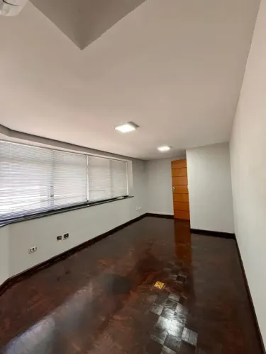 COD-572- SALA COMERCIAL PARA LOCAÇÃO EDIFÍCIO CENTRO COMERCIAL Campo Grande/MS.