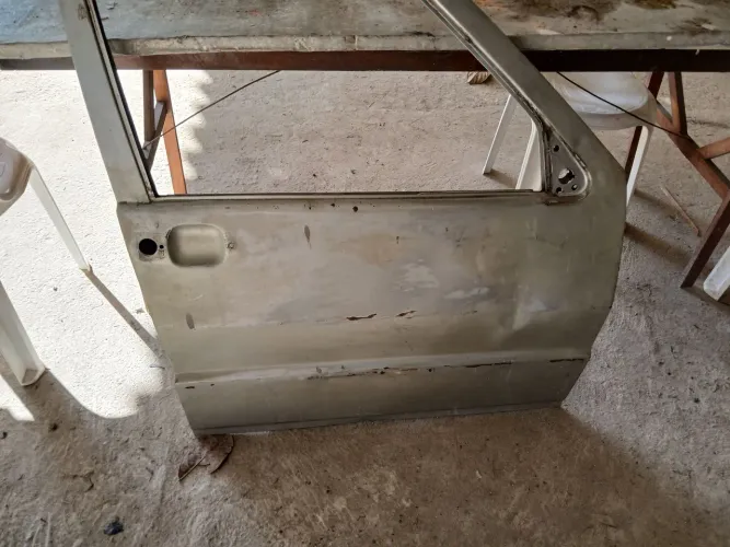 Portas do Fiat uno quadrado