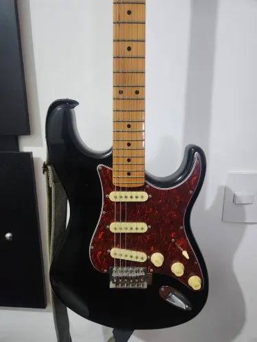 Kit Guitarra Tagima TW-530 + afinador +correia