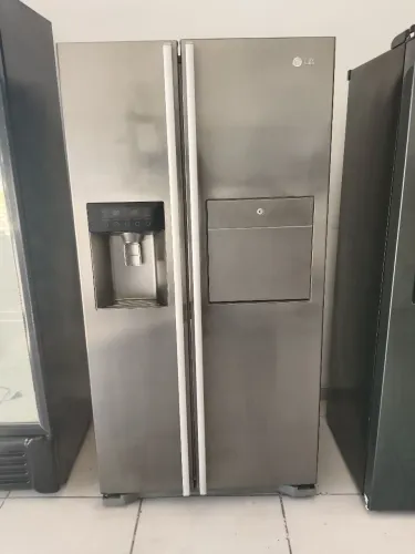 Side by side LG 520L