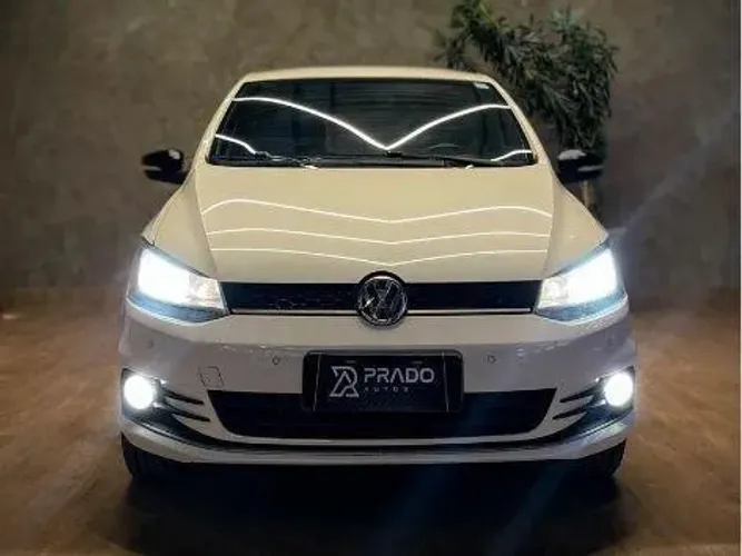 Volkswagen Fox 1.0 MI Total Flex 8V 3P 2017