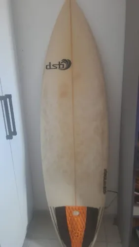prancha e capa de surf