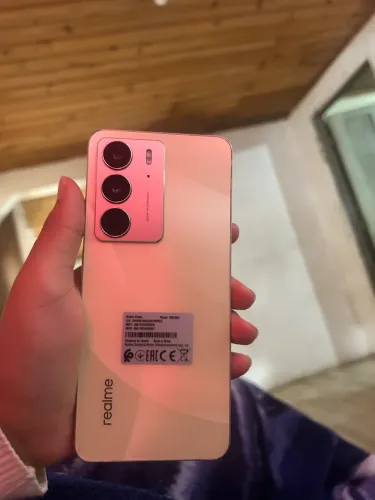 Realme C75