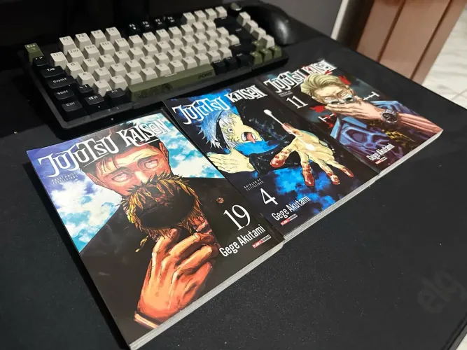 Mangás Jujutsu Kaisen (Panini) - Volumes 4, 11 e 19