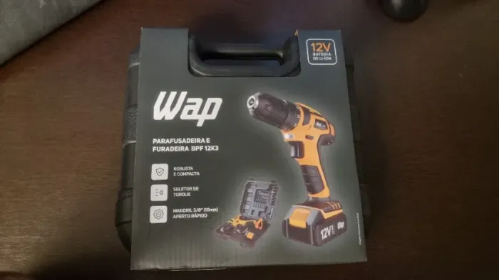 Furadeira e Parafusadeira WAP com 13 acessórios
