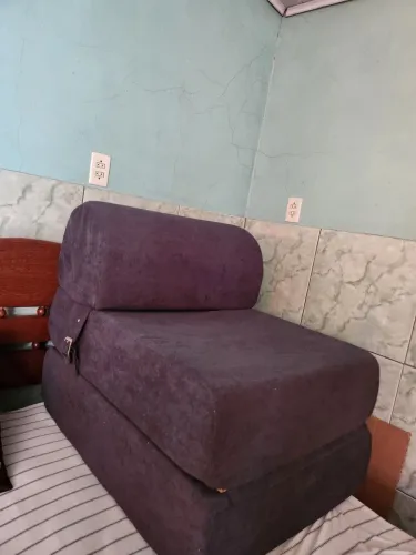 Poltrona vira cama forração nova numca usado tecido suede espuma ótimo estado