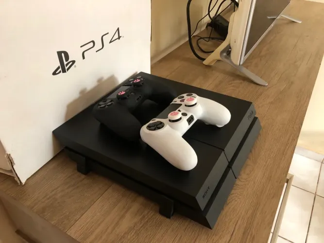 VENDO PS4 500gb FAT DOIS CONTROLES DUALSHOCK