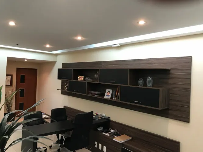Cobertura Comercial no Centro: Salas 10 e 11 Unificadas, Reformadas e Mobiliadas!
