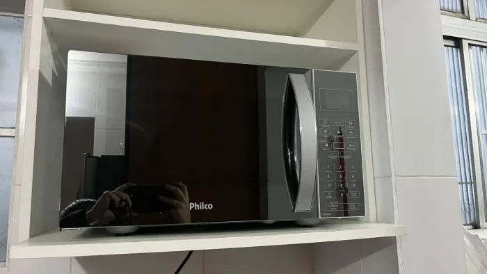Microondas novo Philco espelhado