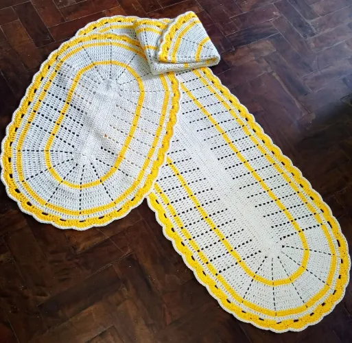 Jogo de Tapete de Crochê