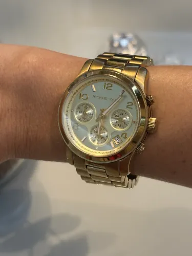 Relógio Michael Kors Runway Chronograph Gold