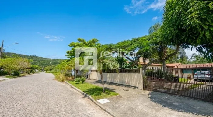 Casa 1 quarto no bairro Daniela - Florianópolis