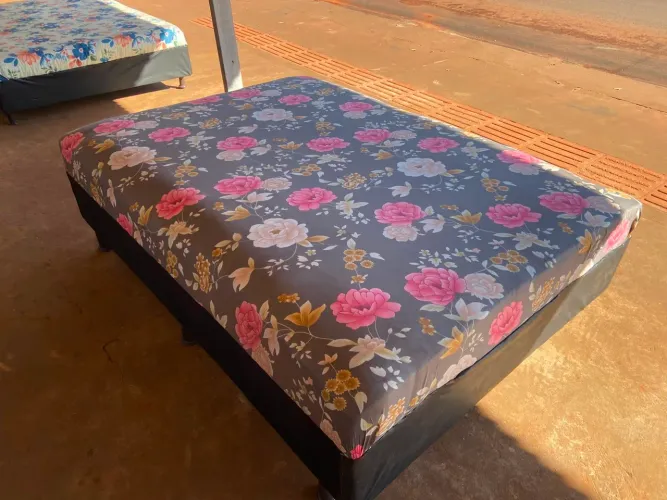 Cama box reformada 