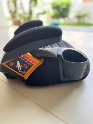 Assento infantil de elevação para carro (booster)