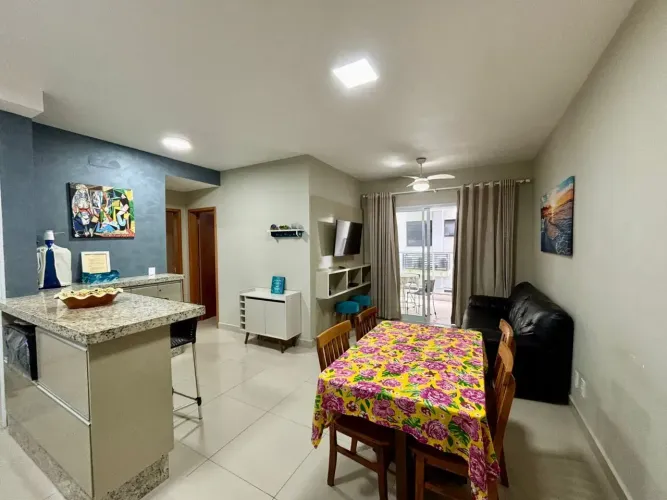 Apartamento na Praia das Toninhas | 2 dormitórios | 2 vagas de garagem - Ubatuba - SP