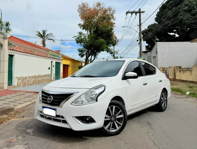 Nissan Versa Unique 1.6 16V Flexstart 4P Aut. 2018