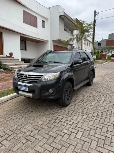 Toyota Hilux SW4 SRV D4-d 4X4 3.0 TDI Dies. AUT 2015