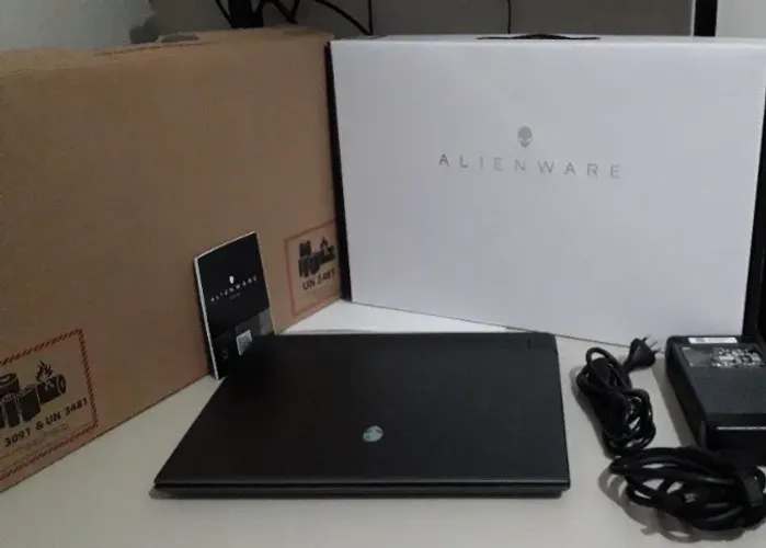 Notebook Dell Alienware M16 R1 com Basic Onsite Service até 12/2027