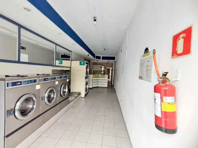 Comercial com renda -