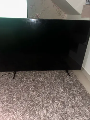 TV CRISTAL SANSUNG 4k com defeito no display