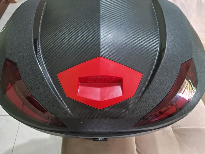 Vendo baú de moto 47 litros