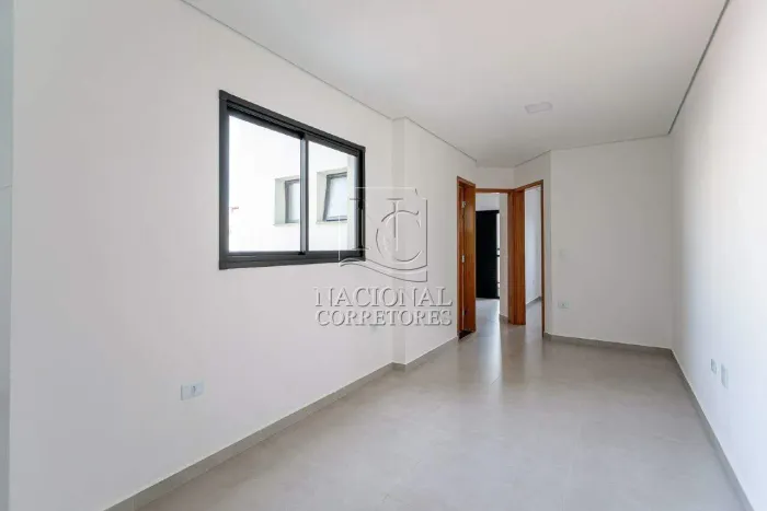 Cobertura Sem Condomínio | 2 Dormitórios com Suíte | Elevador | Jardim do Estádio - Santo