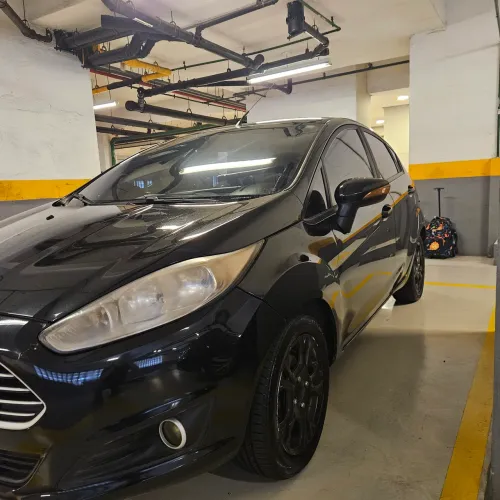 Ford Fiesta 1.6 16V Flex Aut. 5P 2014