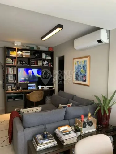 Apartamento mobiliado à venda com 1 dormitório e 1 vaga, no Campo Belo, em São Paulo