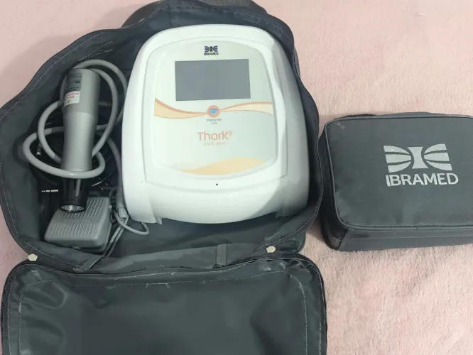 NOVO THORK - Aparelho De Terapia Por Ondas De Choque -<br><br>IBRAMED<br><br>