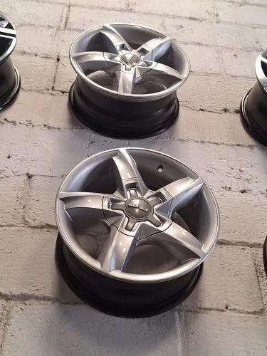 Rodas aro 14 Esportivas Mult furos sn só 1.499.99 